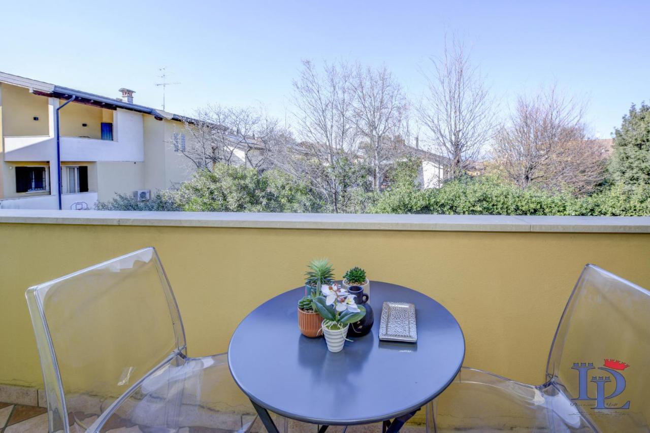 Desenzanoloft Official Partner Marriott Homes & Villas - Luxury Suite With Jacuzzi And Garden Desenzano del Garda Exterior foto